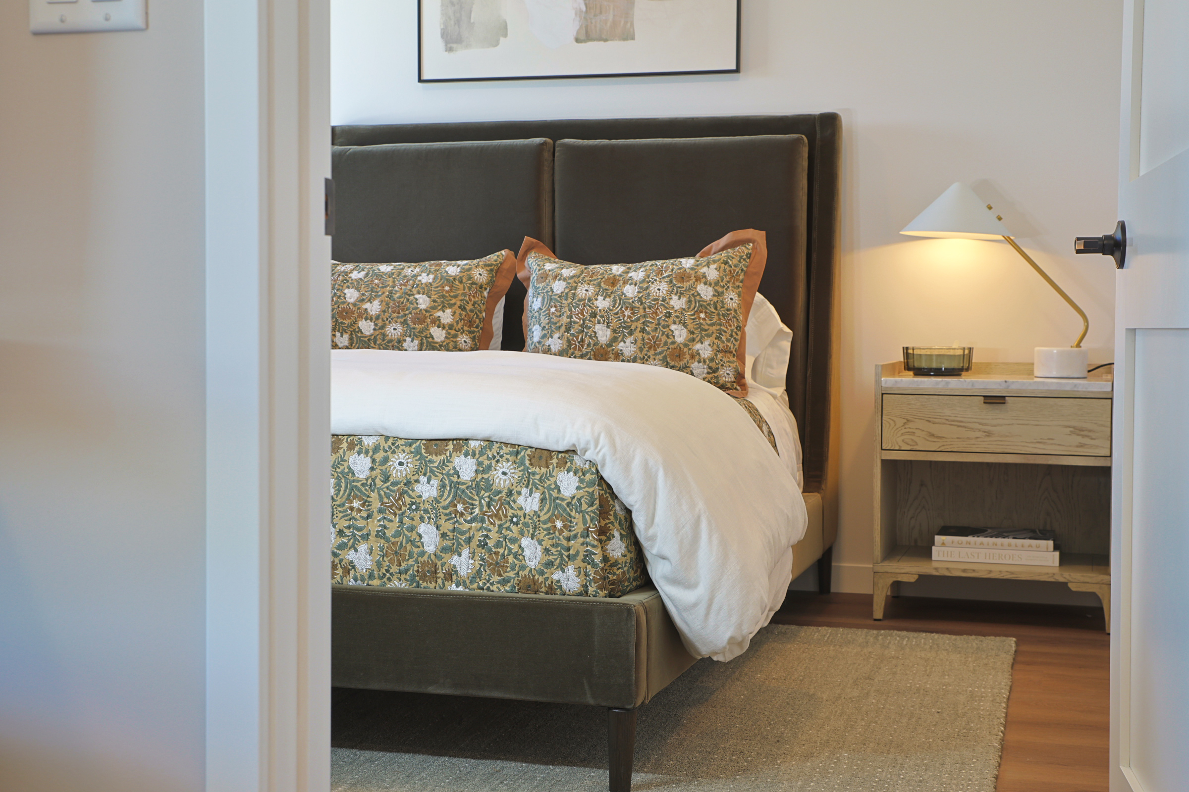 550 william bedroom door